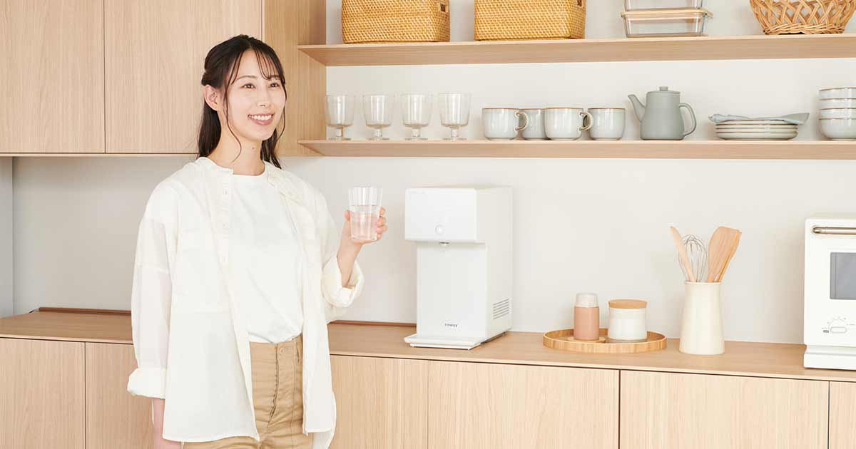 ウォーターサーバーのお手入れをして清潔においしい水を保つイメージ